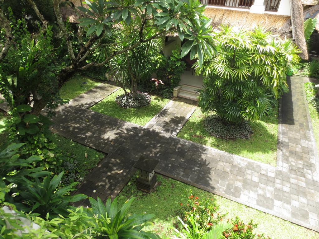 Puri Raja Hotel Legian Zewnętrze zdjęcie