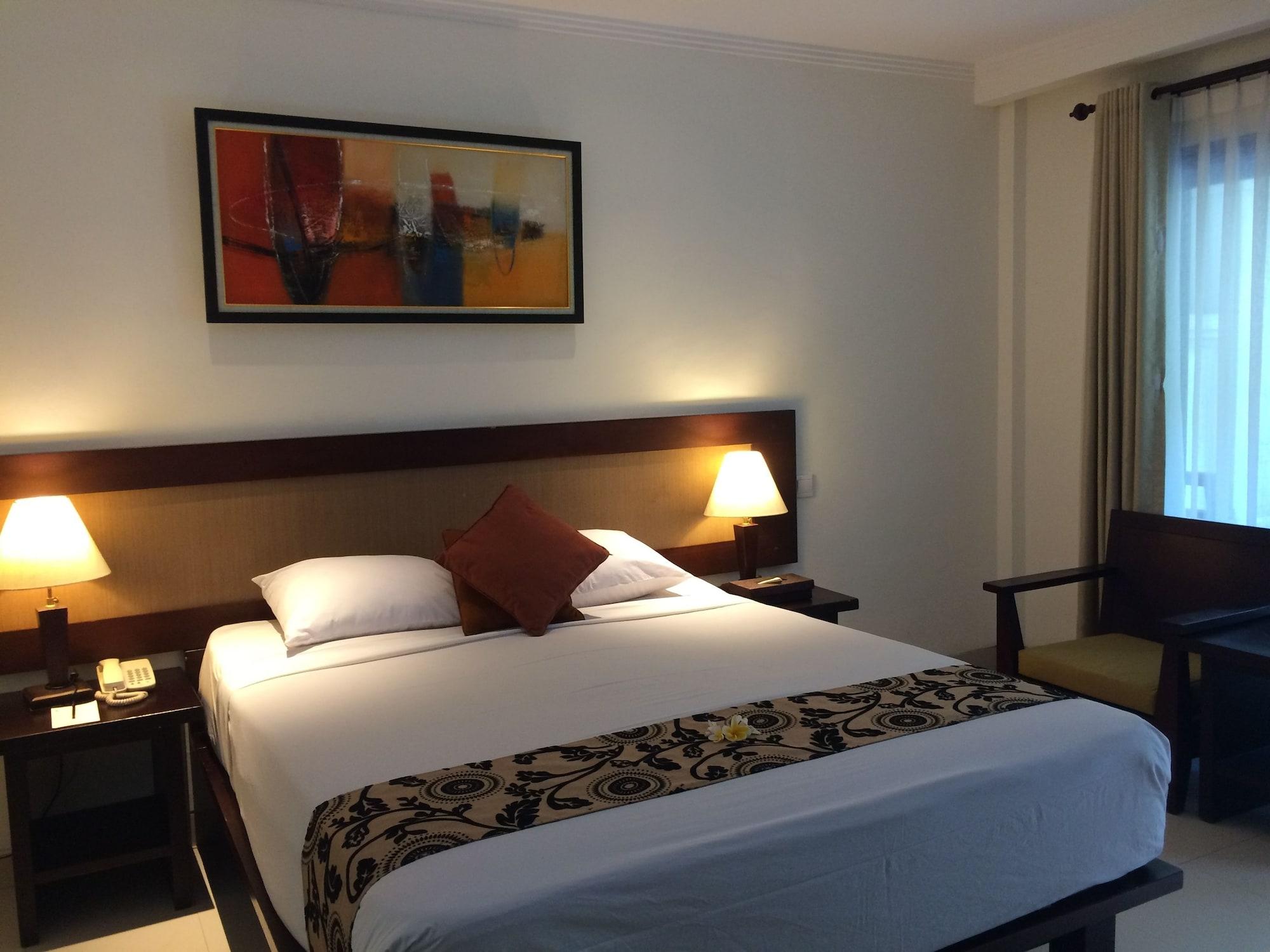 Puri Raja Hotel Legian Zewnętrze zdjęcie