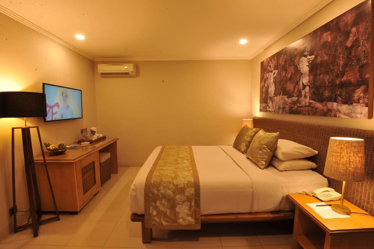 Puri Raja Hotel Legian Zewnętrze zdjęcie