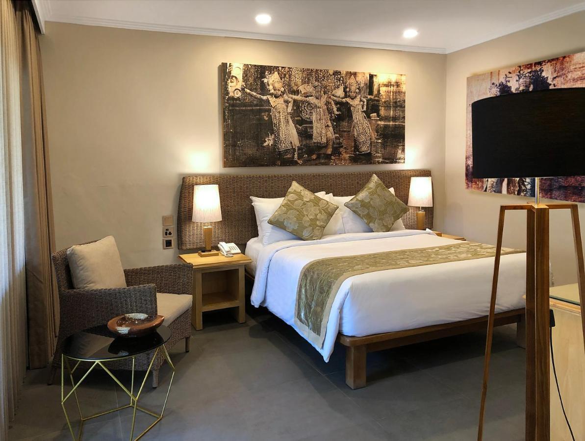 Puri Raja Hotel Legian Zewnętrze zdjęcie