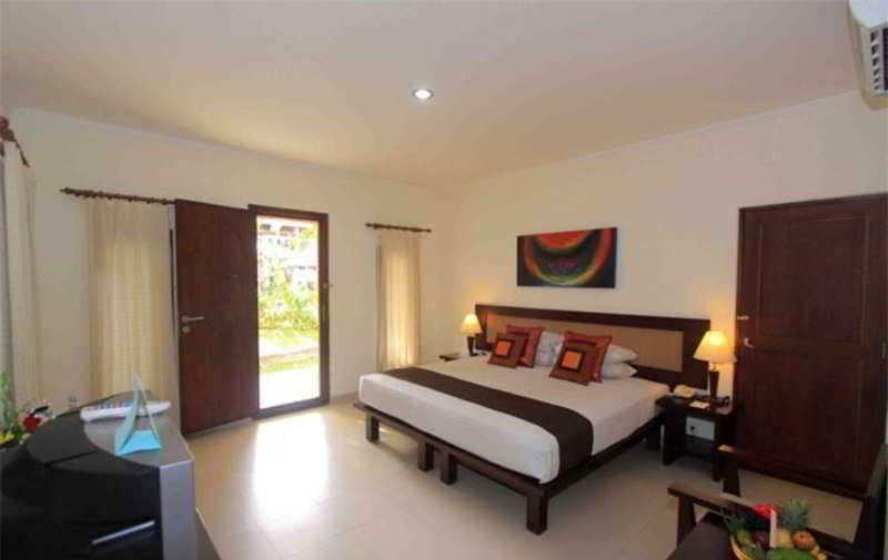 Puri Raja Hotel Legian Zewnętrze zdjęcie