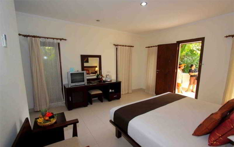 Puri Raja Hotel Legian Zewnętrze zdjęcie