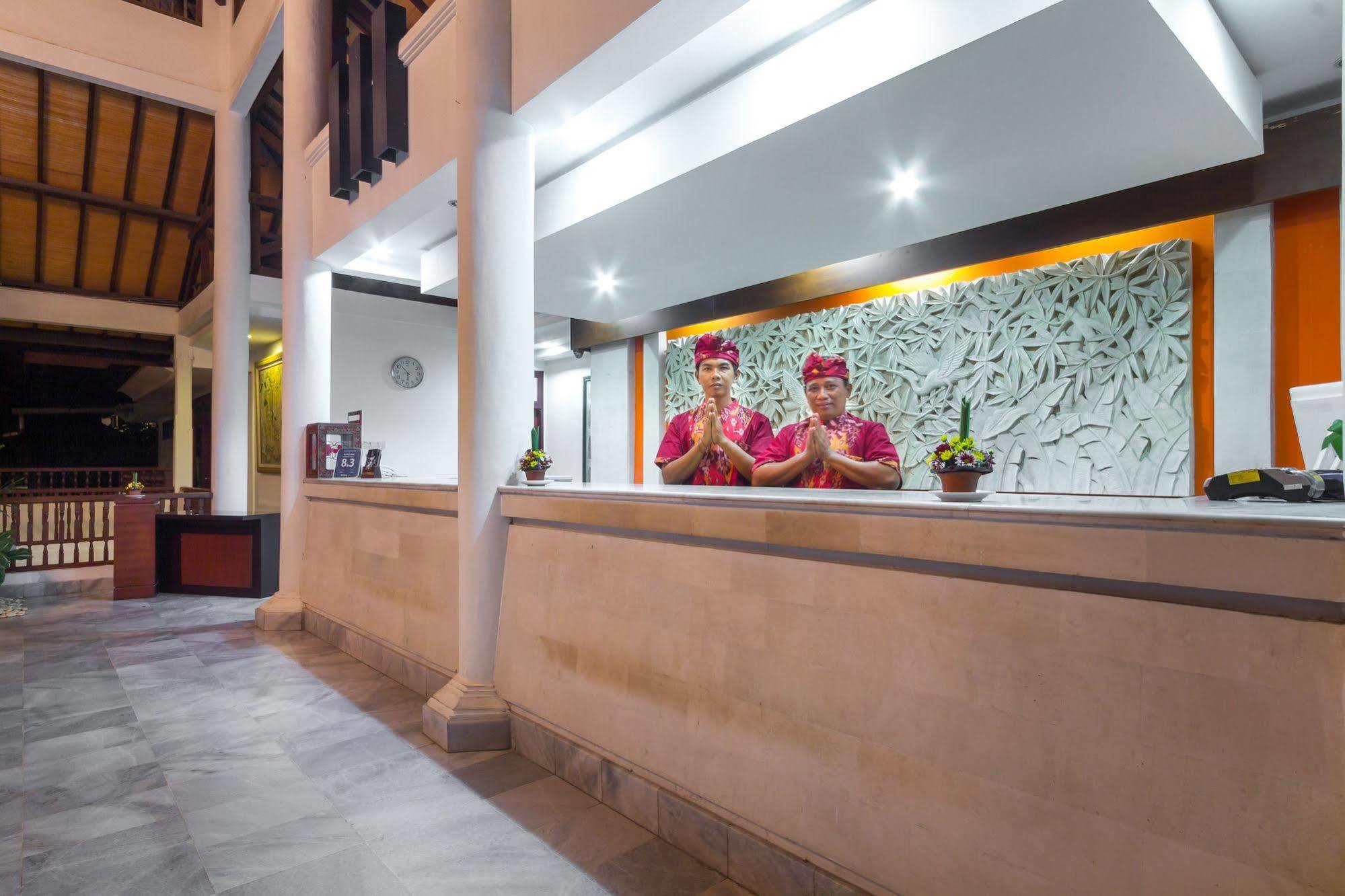 Puri Raja Hotel Legian Zewnętrze zdjęcie